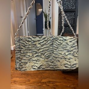 Animal print crossbody .